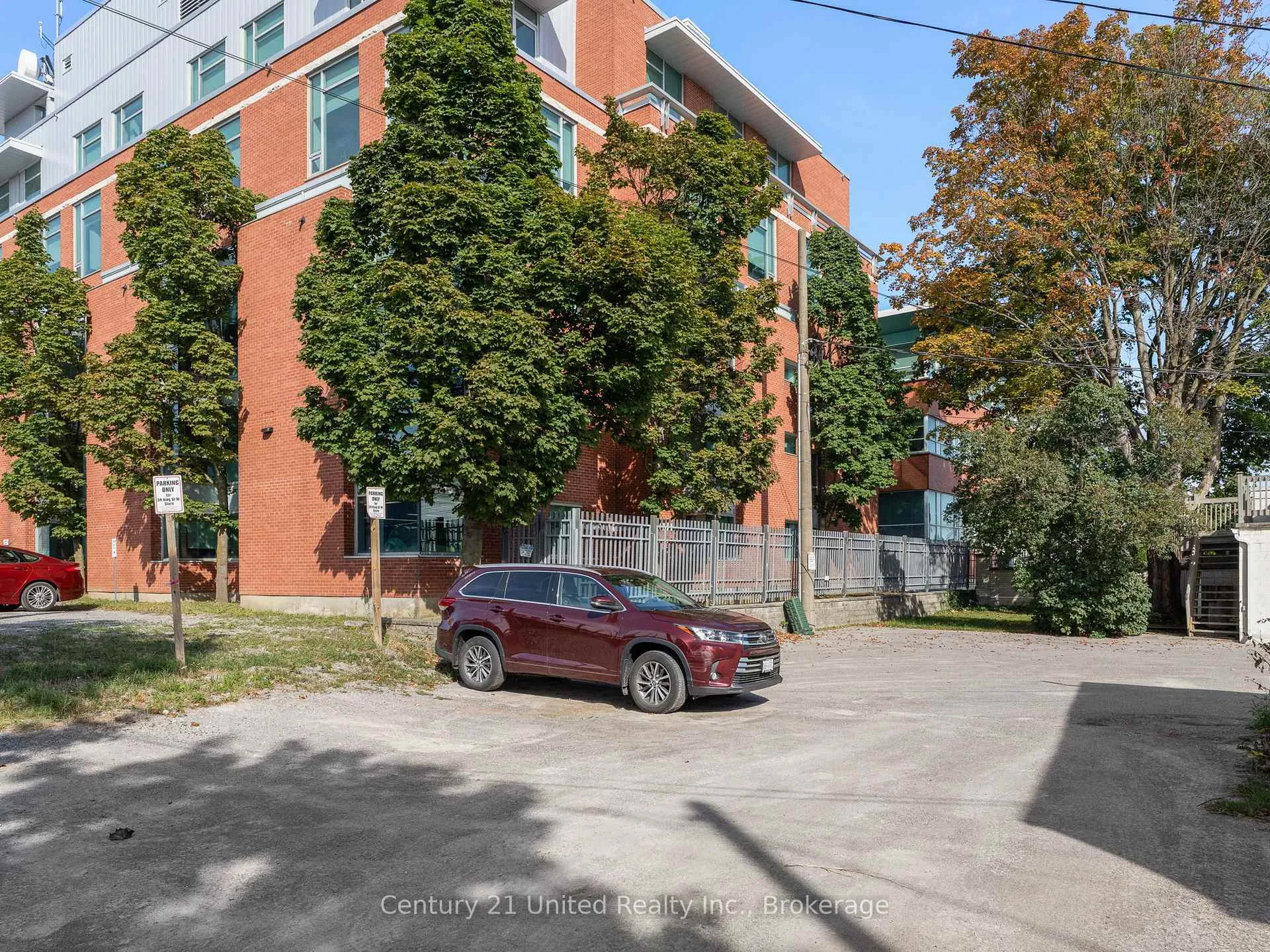 Photo 17 of Unit 1, 34 King Street W, Clarington, Bowmanville — HOMEH