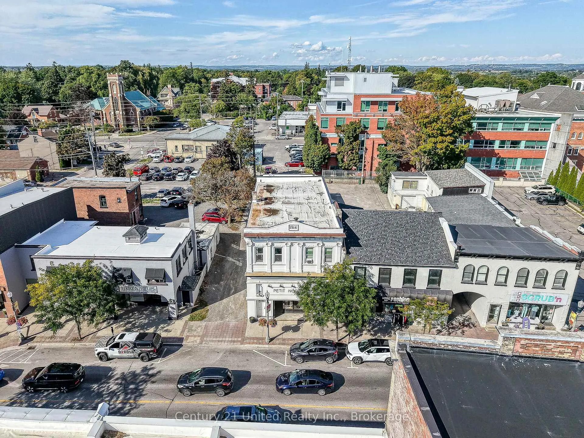 Photo 18 of Unit 1, 34 King Street W, Clarington, Bowmanville — HOMEH