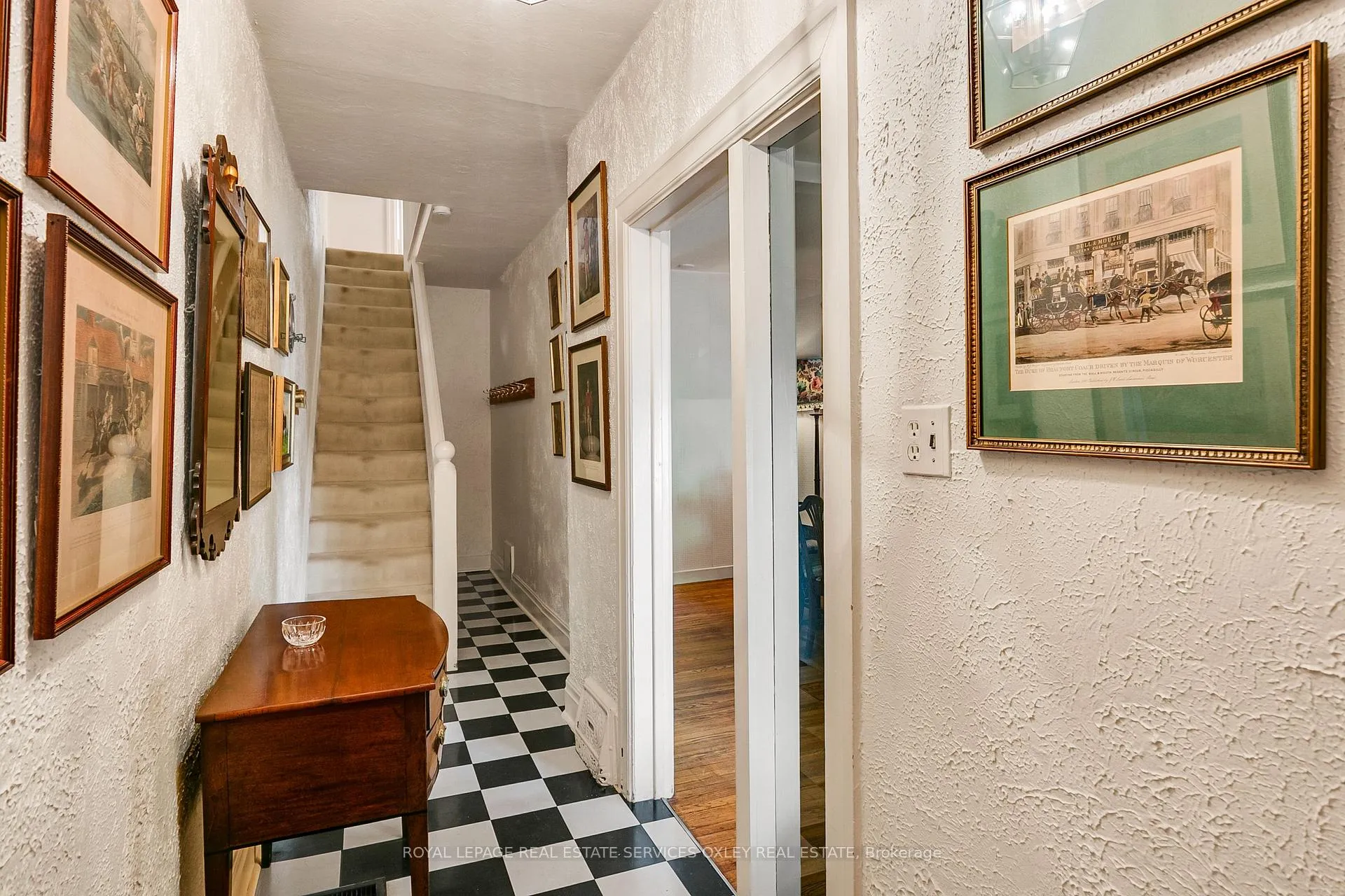 Photo 2 of 129 Alcorn Avenue, Toronto, Yonge-St. Clair — HOMEH