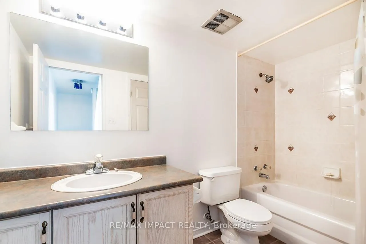 Photo 9 of Unit 412, 454 Centre Street, Oshawa, Central — HOMEH