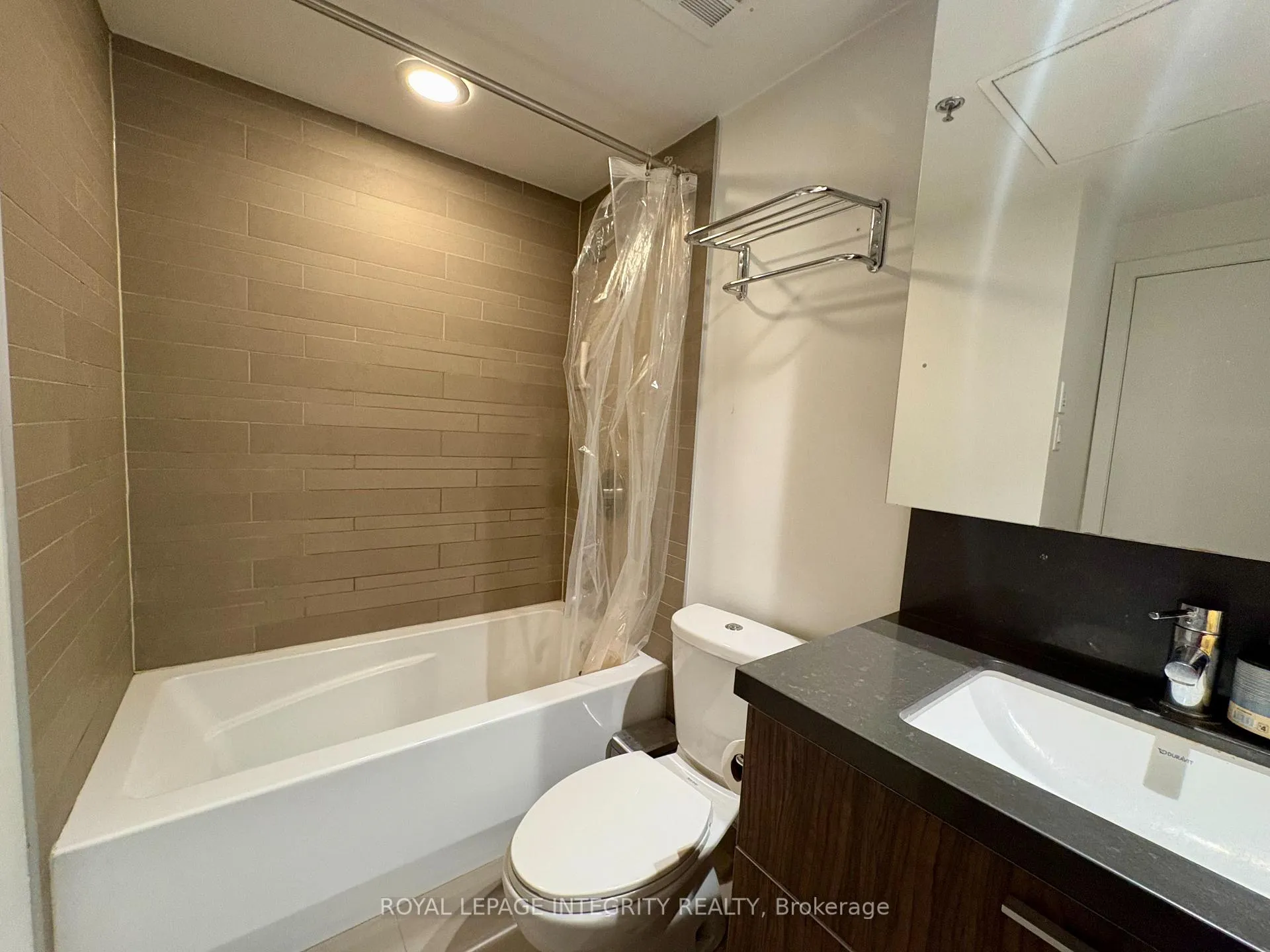 Photo 13 of Unit 742, 340 Mcleod Street, Ottawa, Ottawa Centre — HOMEH