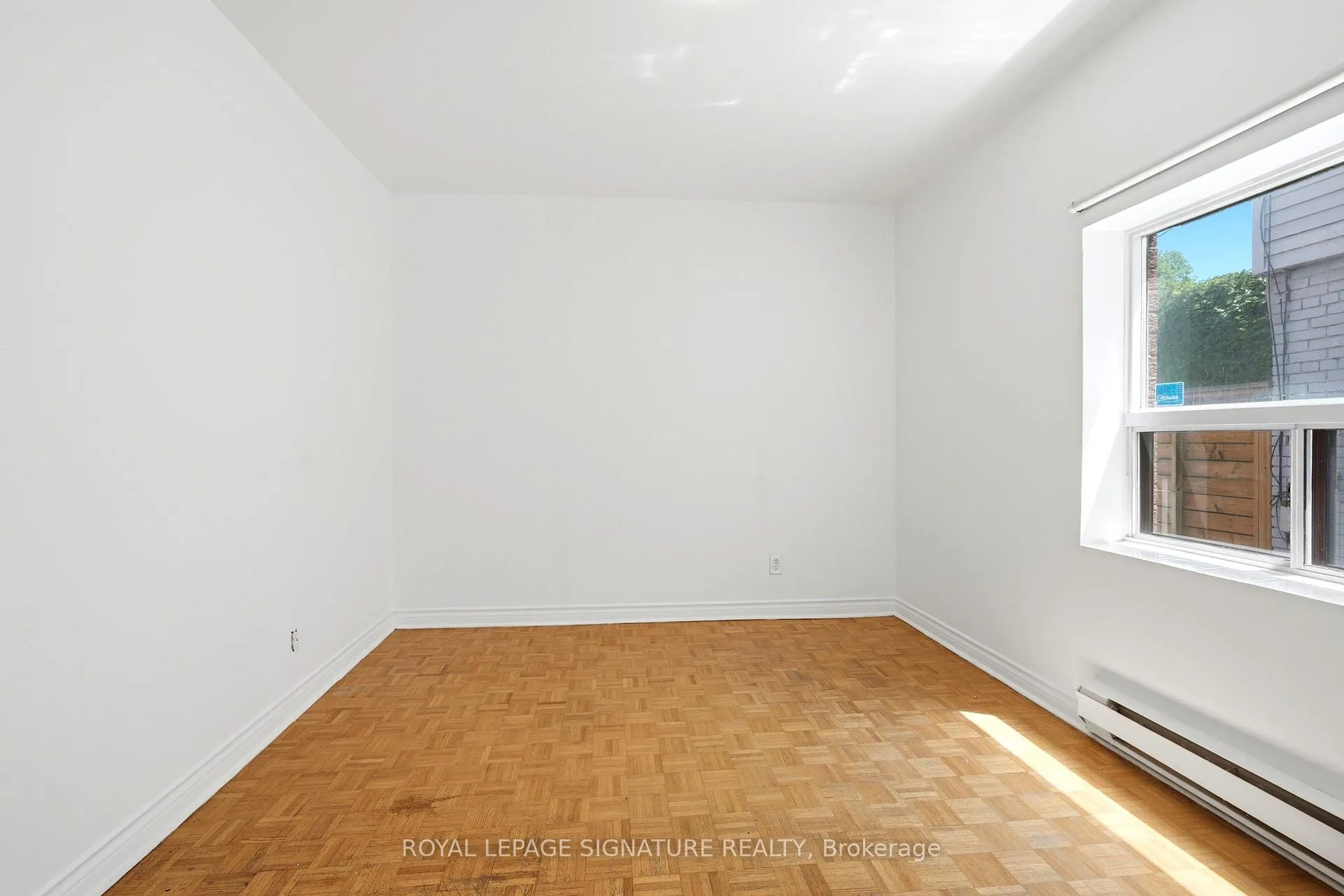 Photo 8 of 227 Woodfield Road, Toronto, Greenwood-Coxwell — HOMEH