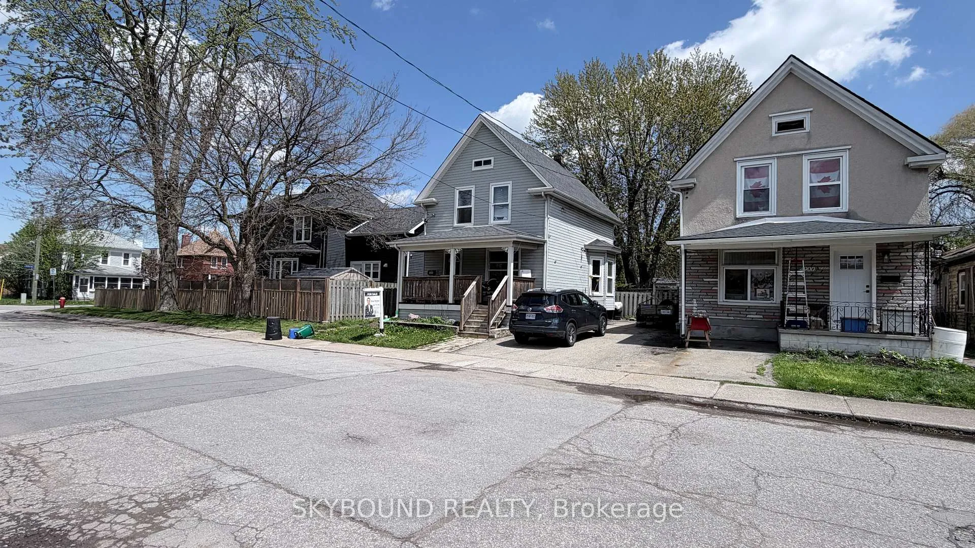 Photo 1 of 4890 Saint Clair Avenue, Niagara Falls, Downtown — HOMEH