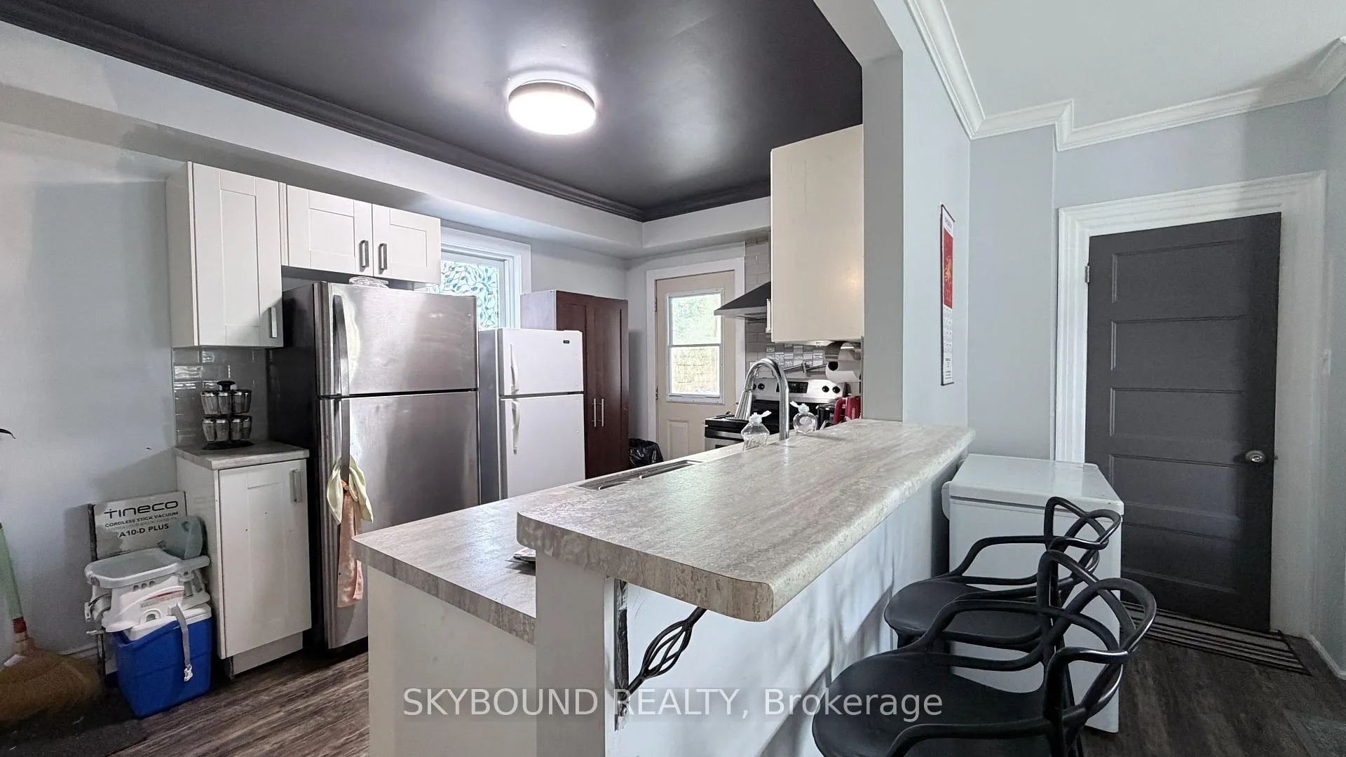 Photo 12 of 4890 Saint Clair Avenue, Niagara Falls, Downtown — HOMEH