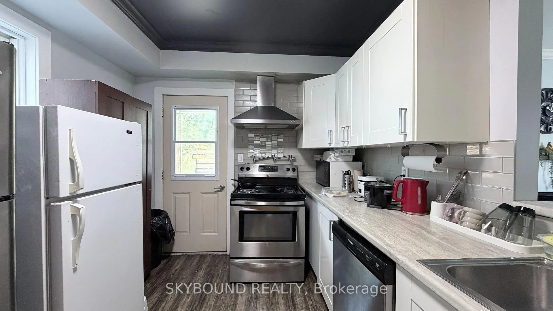 Photo 13 of 4890 Saint Clair Avenue, Niagara Falls, Downtown — HOMEH
