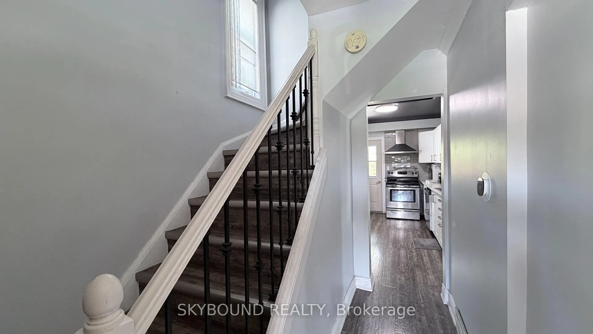 Photo 21 of 4890 Saint Clair Avenue, Niagara Falls, Downtown — HOMEH