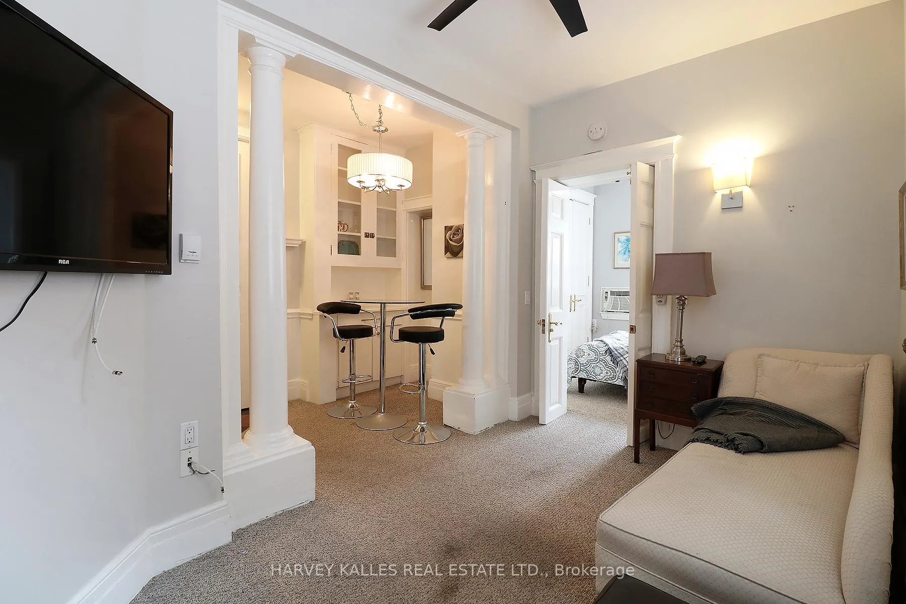 Photo 4 of Unit 4, 27 Hiawatha Road, Toronto, Greenwood-Coxwell — HOMEH