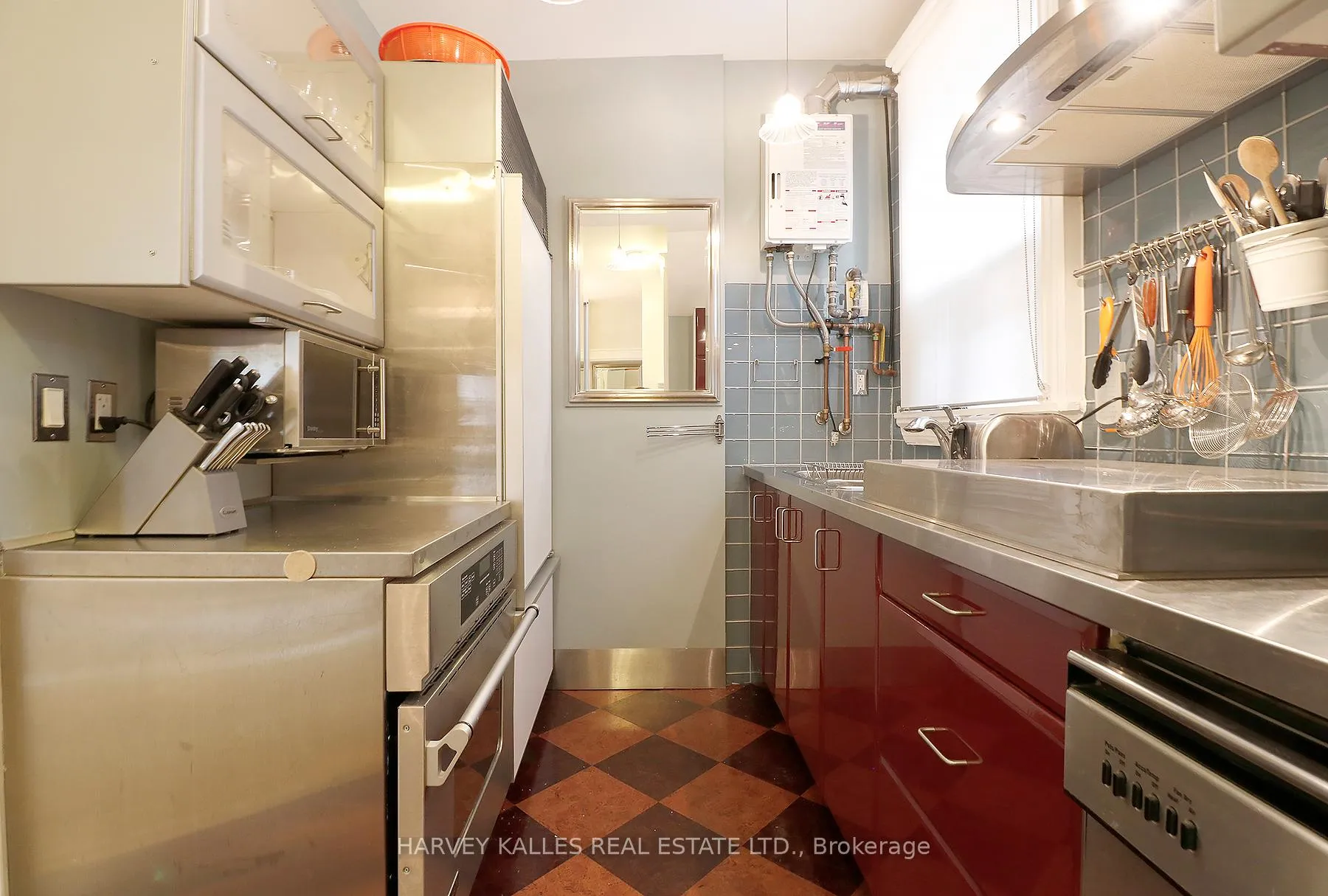 Photo 8 of Unit 4, 27 Hiawatha Road, Toronto, Greenwood-Coxwell — HOMEH