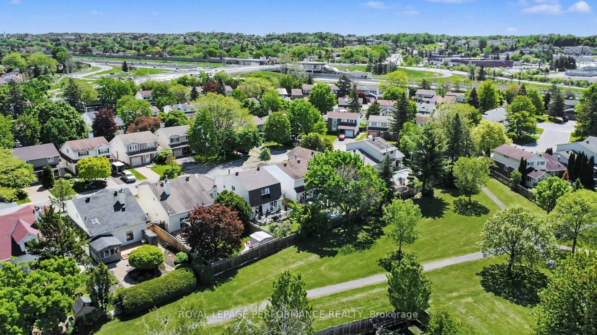 Photo 2 of 1163 Sauterne Park, Ottawa, Convent Glen — HOMEH