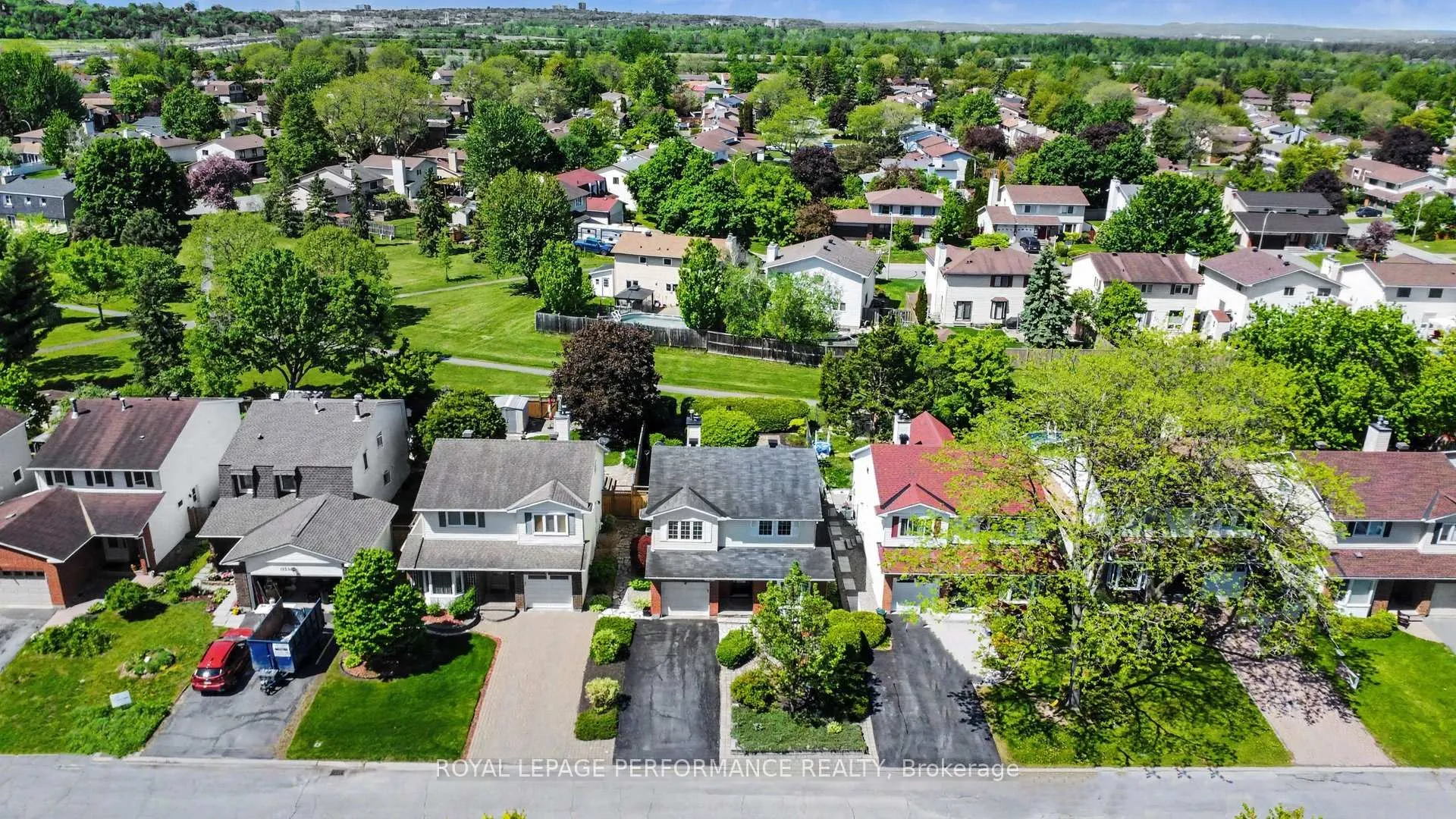 Photo 36 of 1163 Sauterne Park, Ottawa, Convent Glen — HOMEH