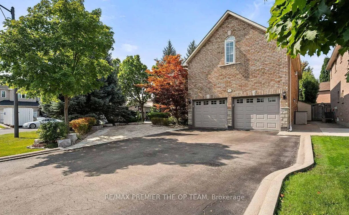 Photo 2 of Unit Loft, 58 Calera Crescent, Vaughan, Sonoma Heights — HOMEH