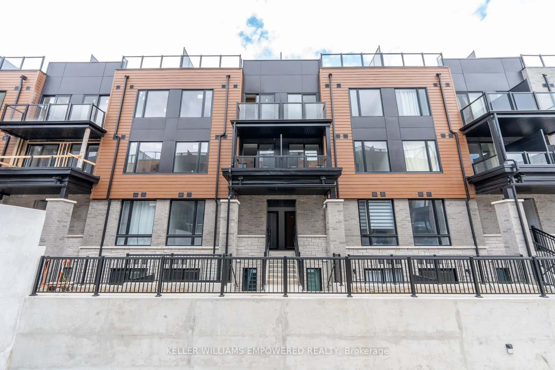 Photo 17 of Unit 22, 3175 Denison Street, Markham, Middlefield — HOMEH