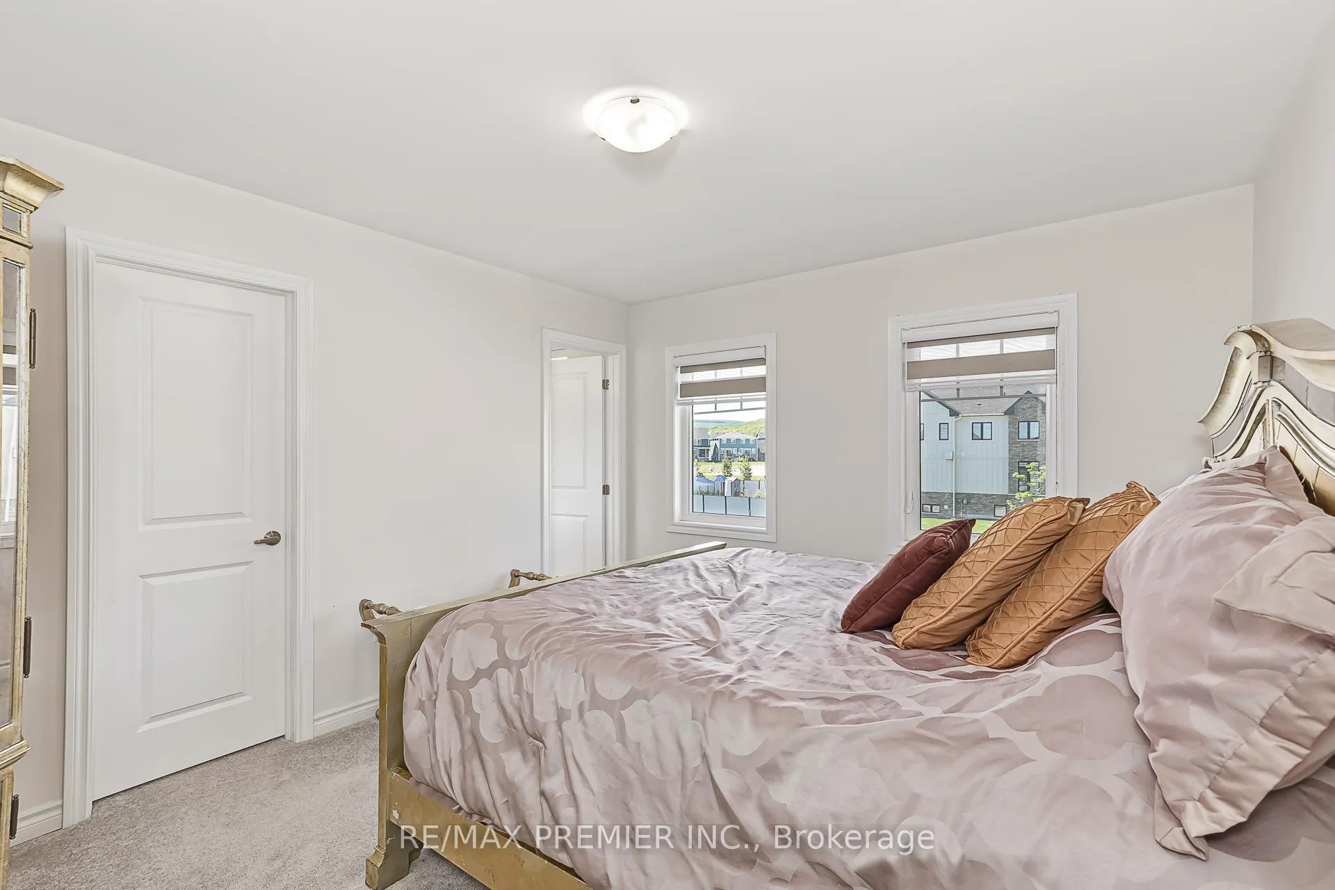 Photo 20 of 100 Stillwater Crescent, Blue Mountains — HOMEH