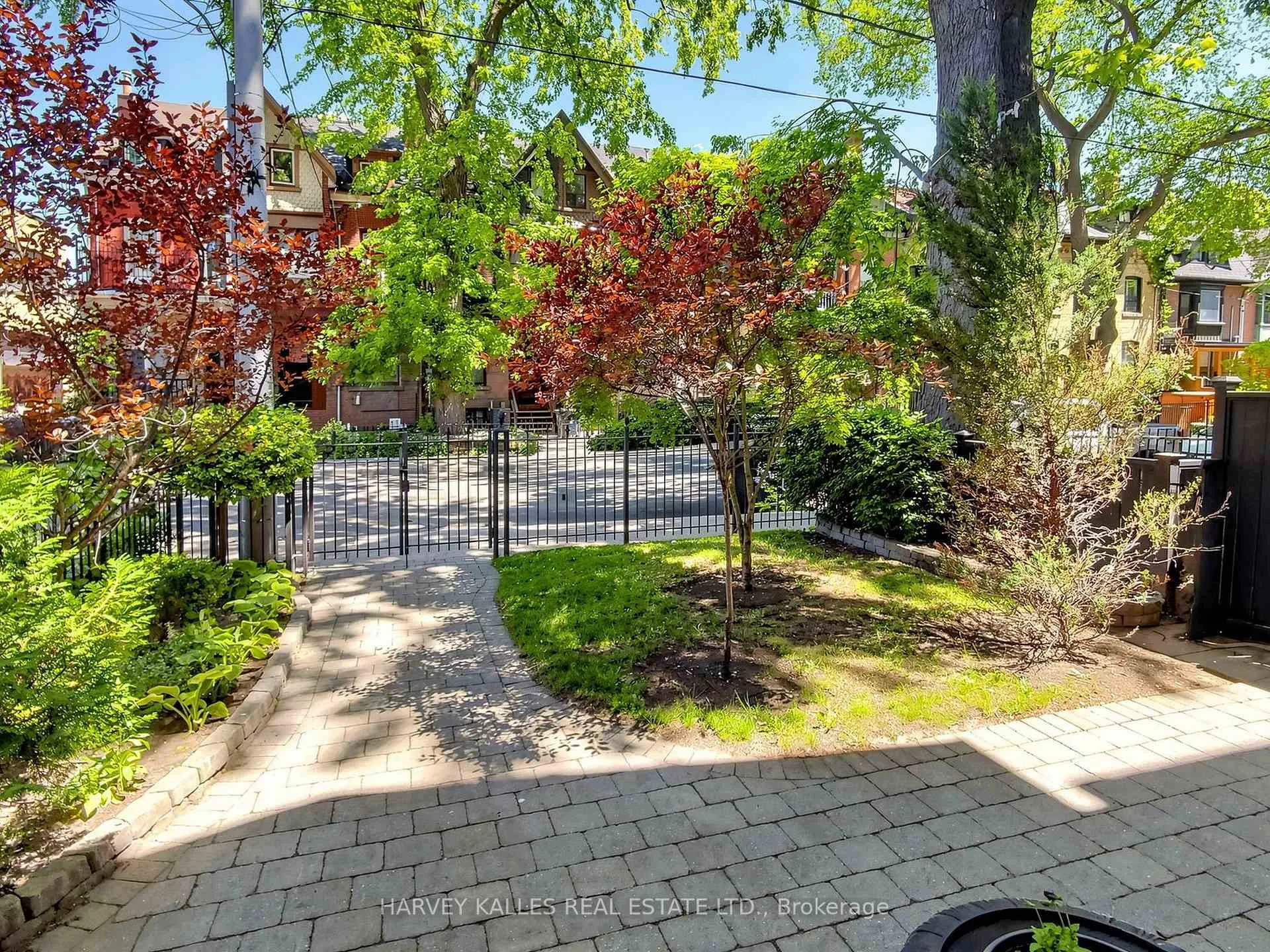 Photo 7 of Unit 2, 134 Seaton Street, Toronto, Moss Park — HOMEH