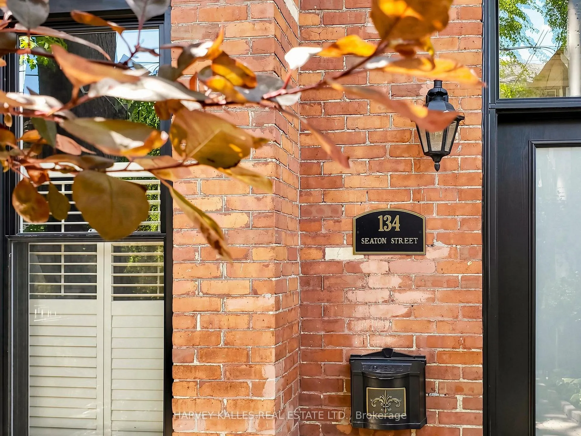 Photo 9 of Unit 2, 134 Seaton Street, Toronto, Moss Park — HOMEH