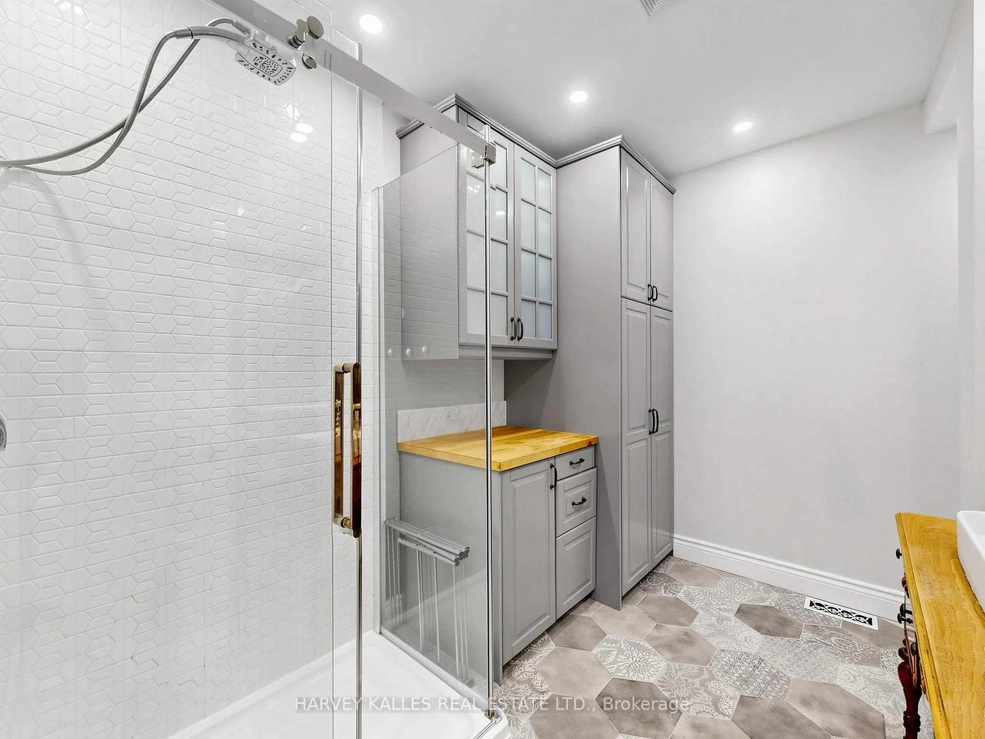 Photo 27 of Unit 2, 134 Seaton Street, Toronto, Moss Park — HOMEH
