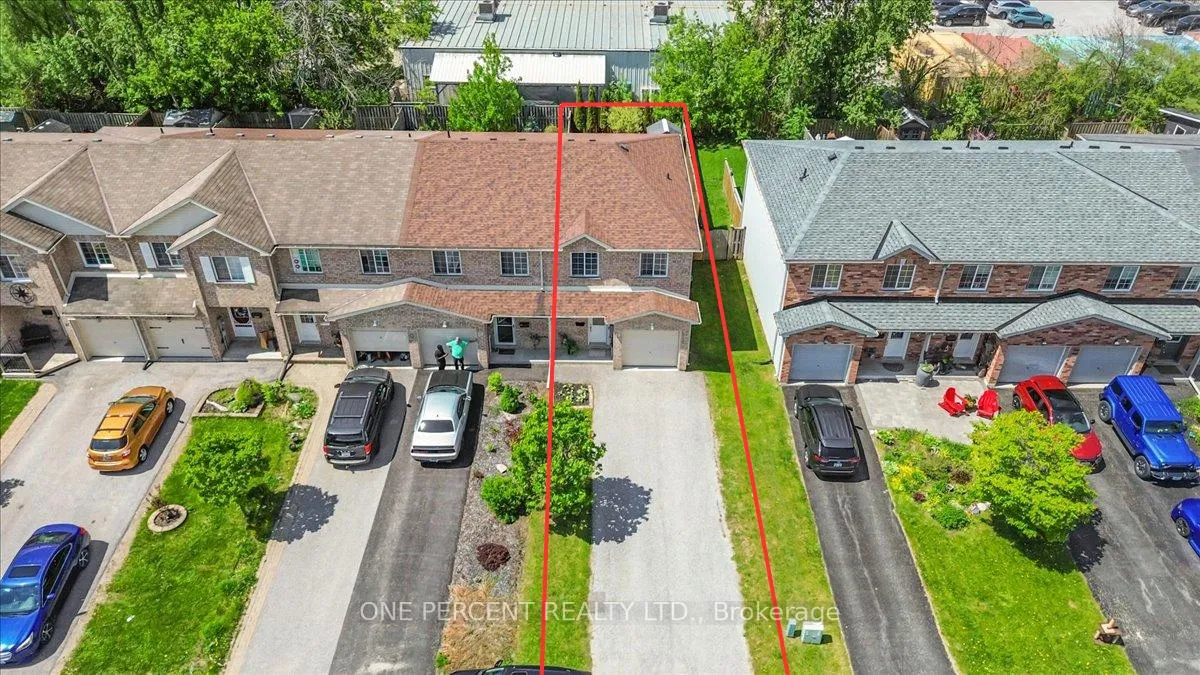 Photo 2 of 19 Michelle Drive, Orillia — HOMEH