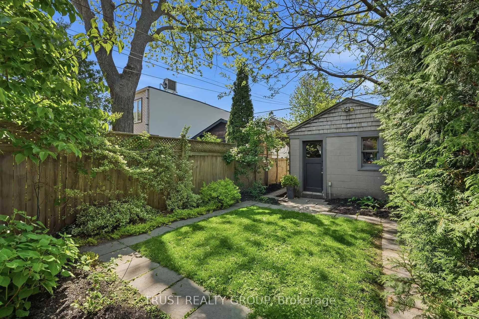 Photo 33 of 105 Pearson Avenue, Toronto, Roncesvalles — HOMEH
