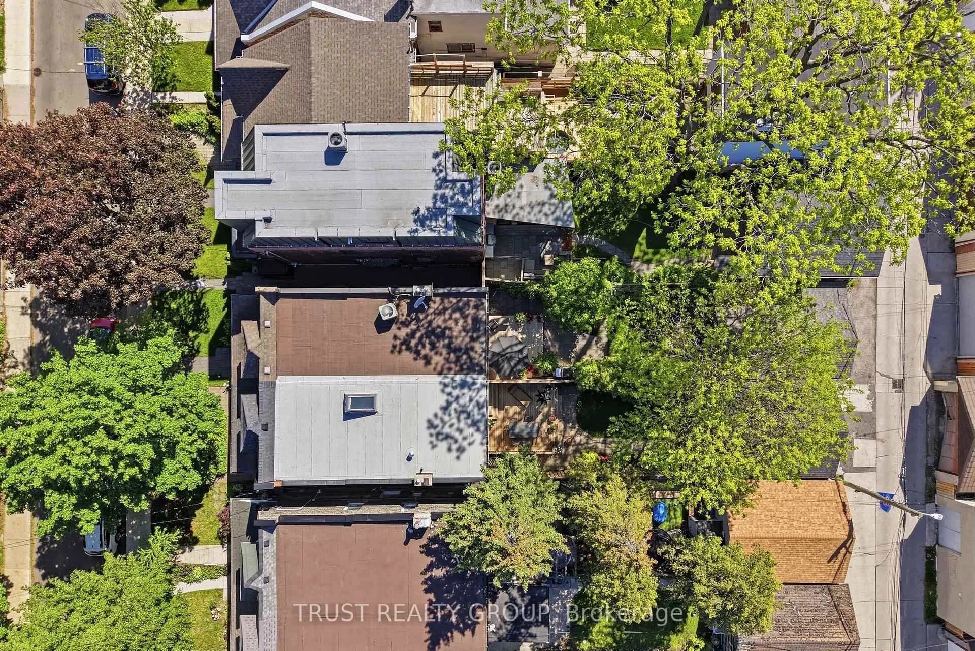 Photo 35 of 105 Pearson Avenue, Toronto, Roncesvalles — HOMEH