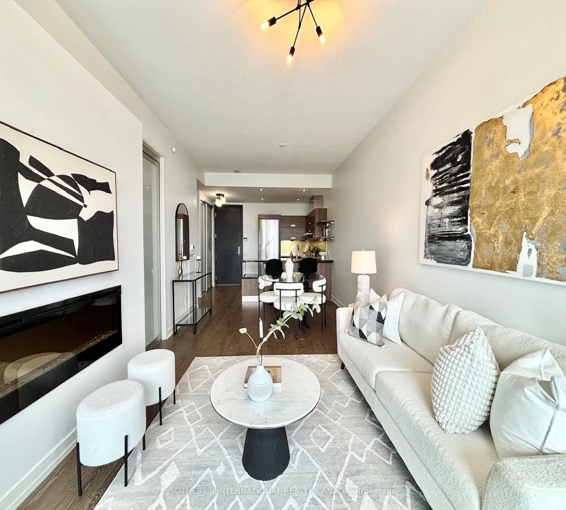 Front of Unit 809, 90 Park Lawn Road