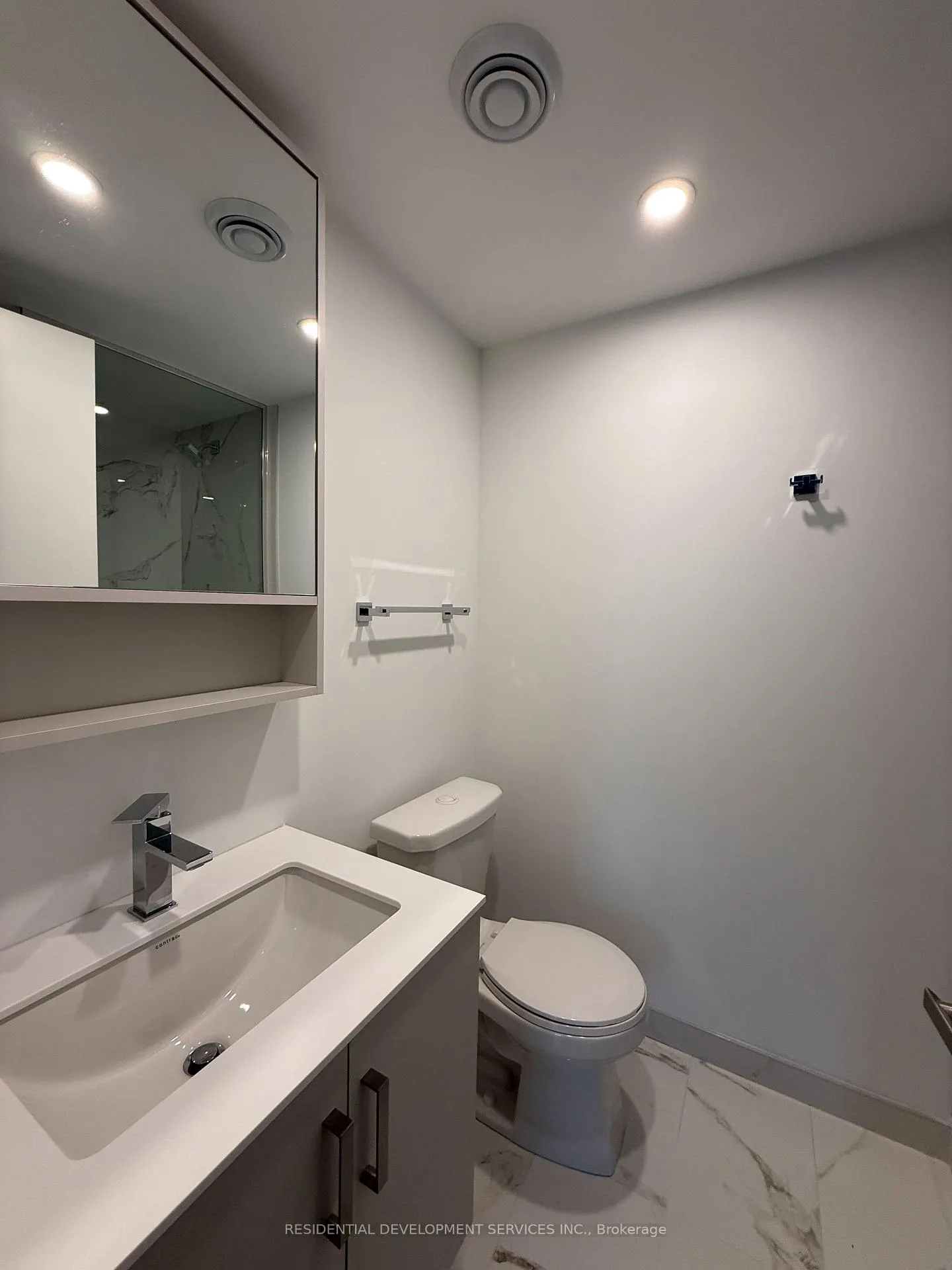 Photo 8 of Unit 2110, 88 Queen Street, Toronto, Church-Yonge Corridor — HOMEH