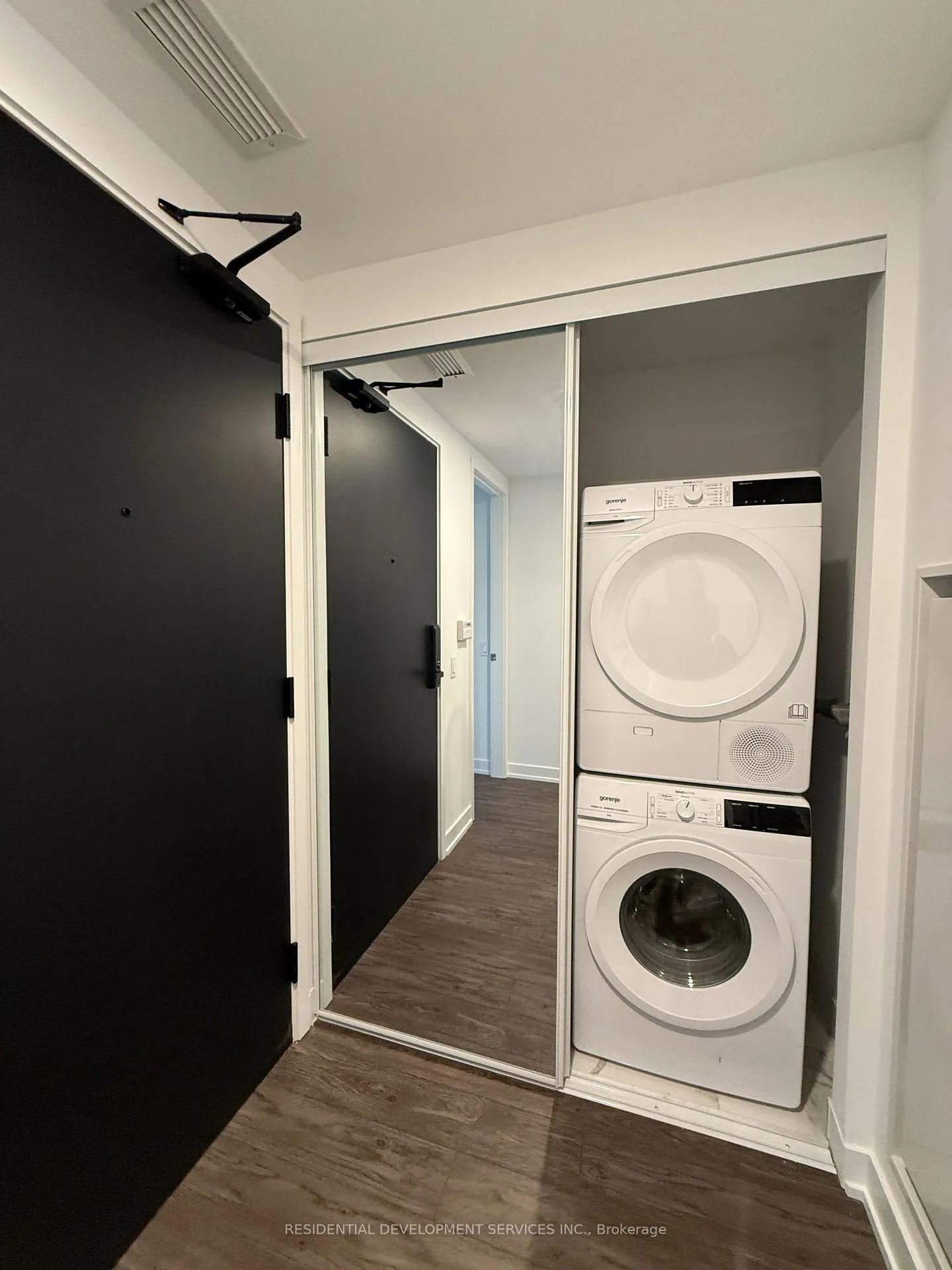 Photo 10 of Unit 2110, 88 Queen Street, Toronto, Church-Yonge Corridor — HOMEH