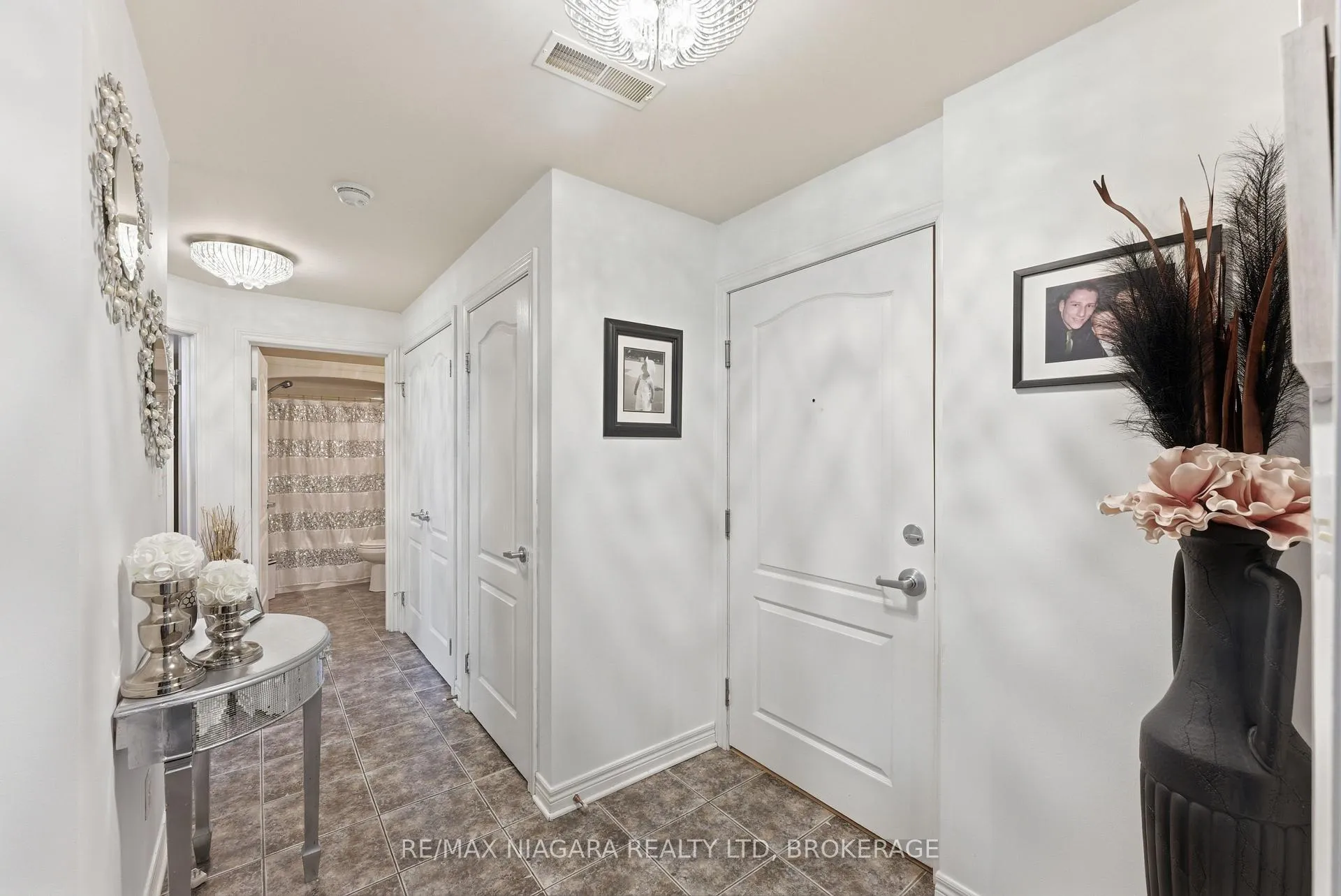 Photo 12 of Unit 110, 6350 Dorchester Road, Niagara Falls, Dorchester — HOMEH