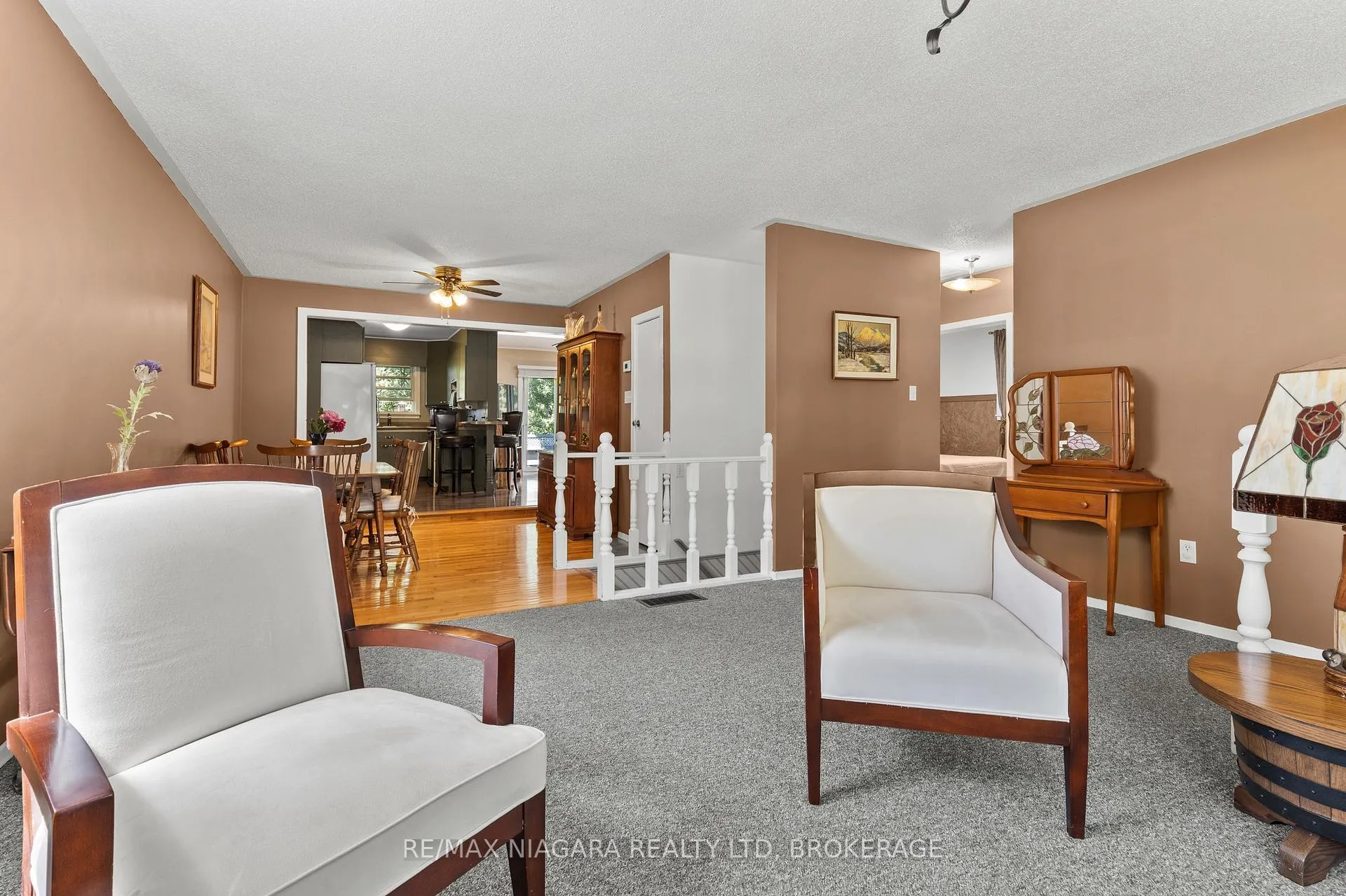 Photo 7 of 7931 Watson Street, Niagara Falls, Ascot — HOMEH