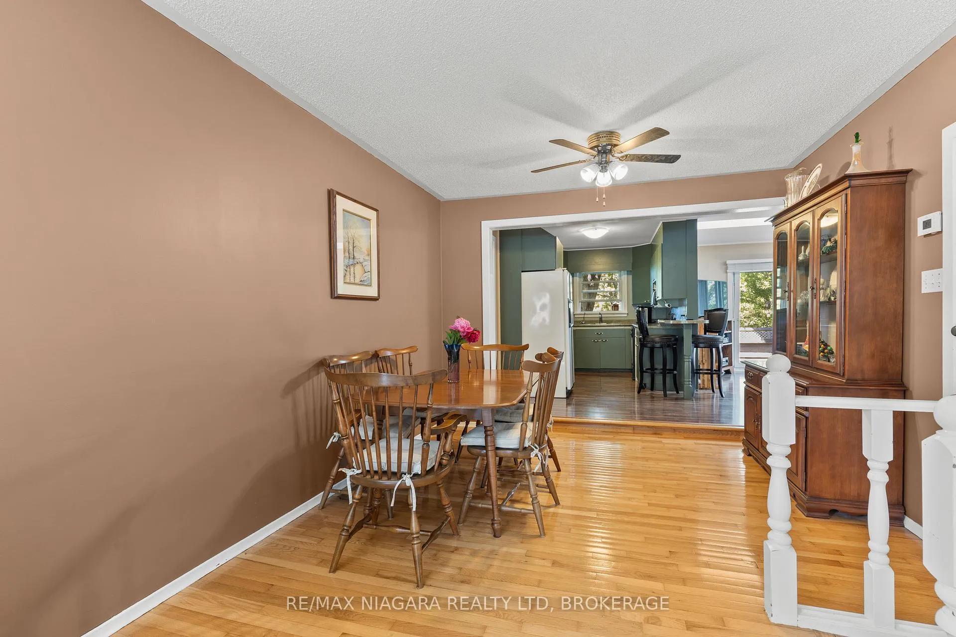 Photo 8 of 7931 Watson Street, Niagara Falls, Ascot — HOMEH