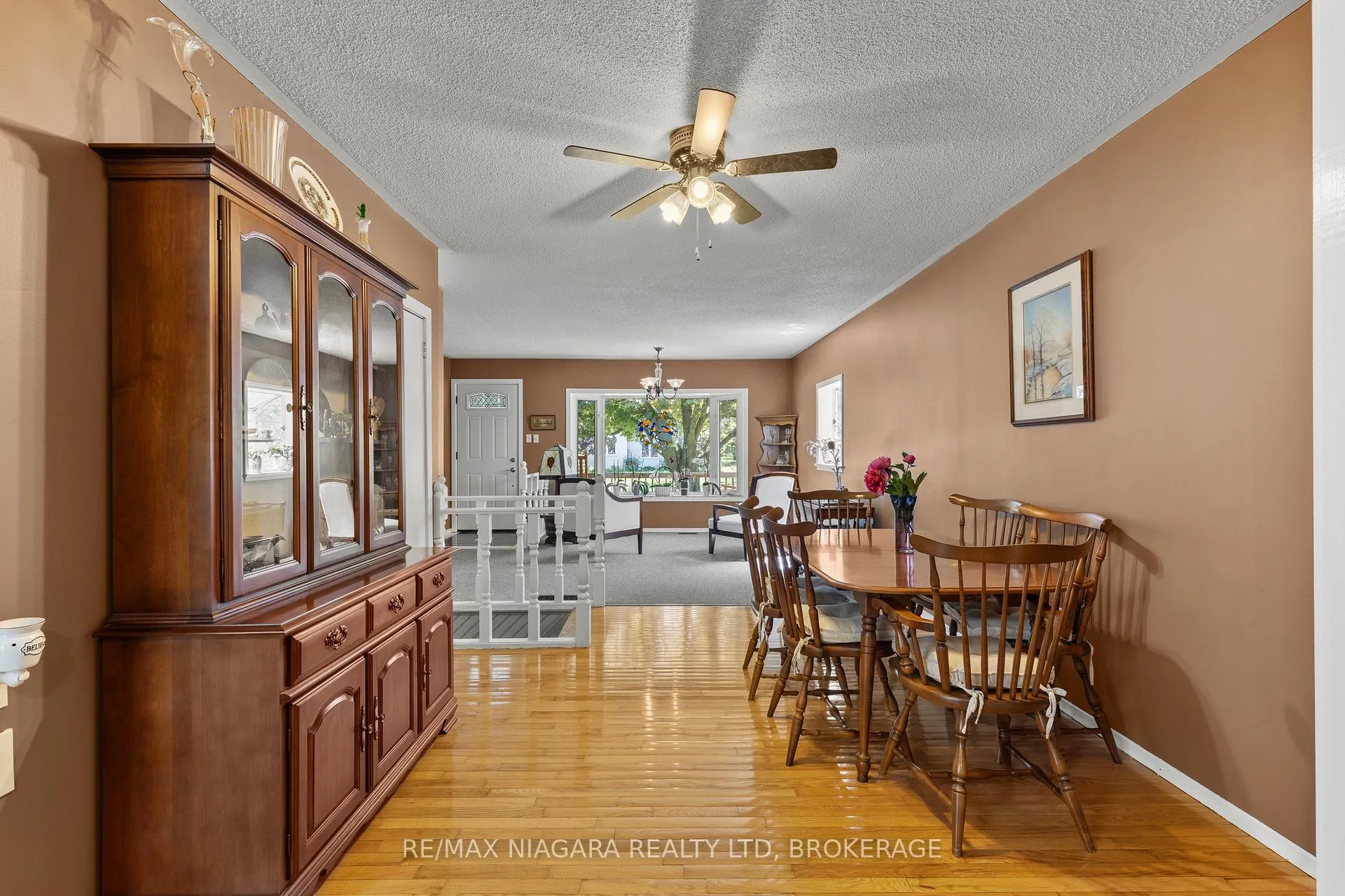 Photo 9 of 7931 Watson Street, Niagara Falls, Ascot — HOMEH