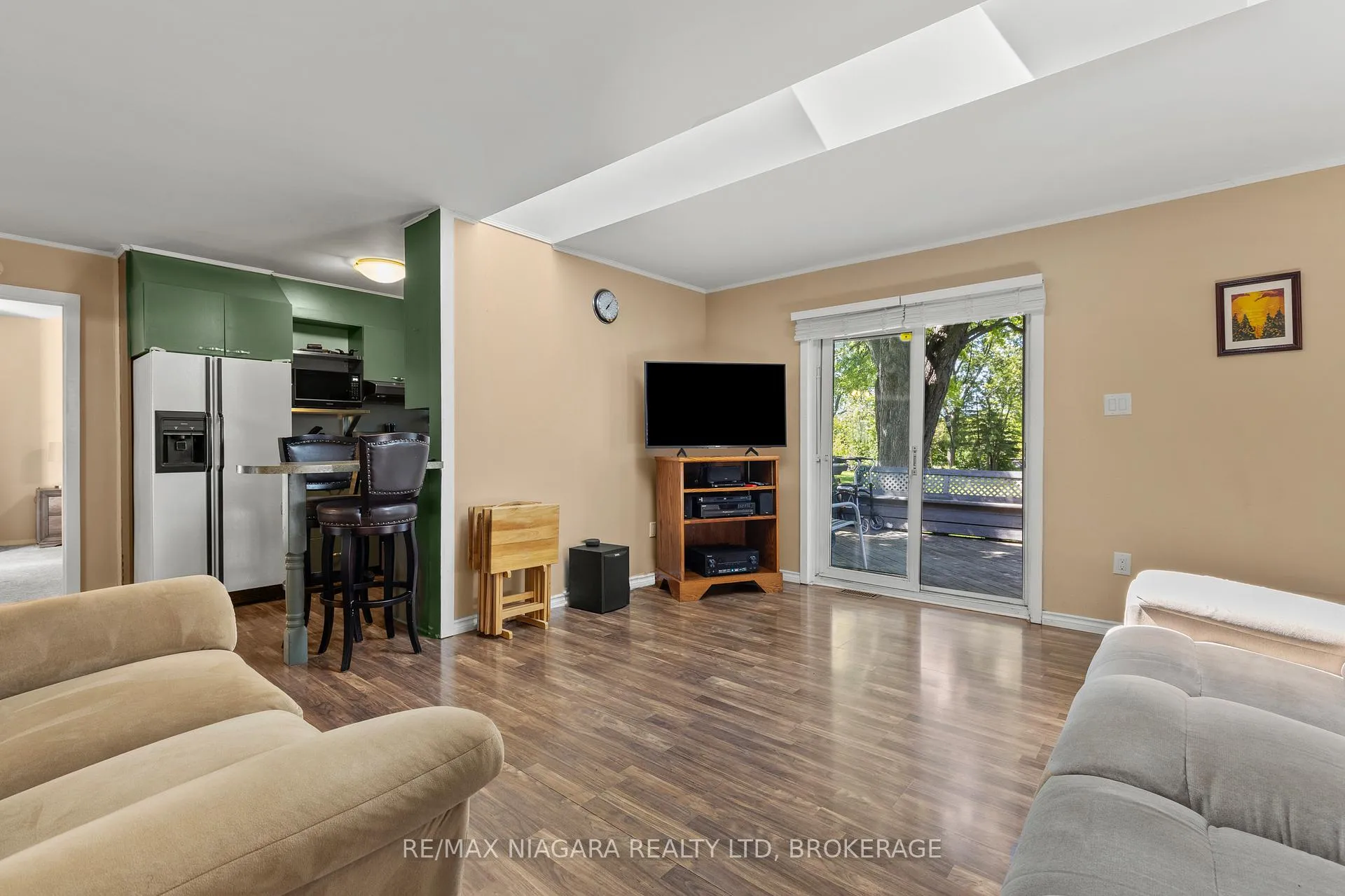 Photo 14 of 7931 Watson Street, Niagara Falls, Ascot — HOMEH