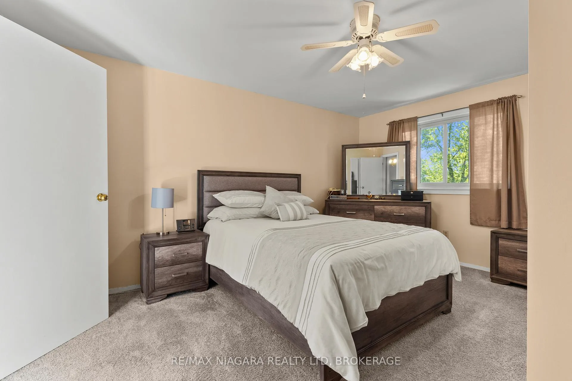 Photo 15 of 7931 Watson Street, Niagara Falls, Ascot — HOMEH