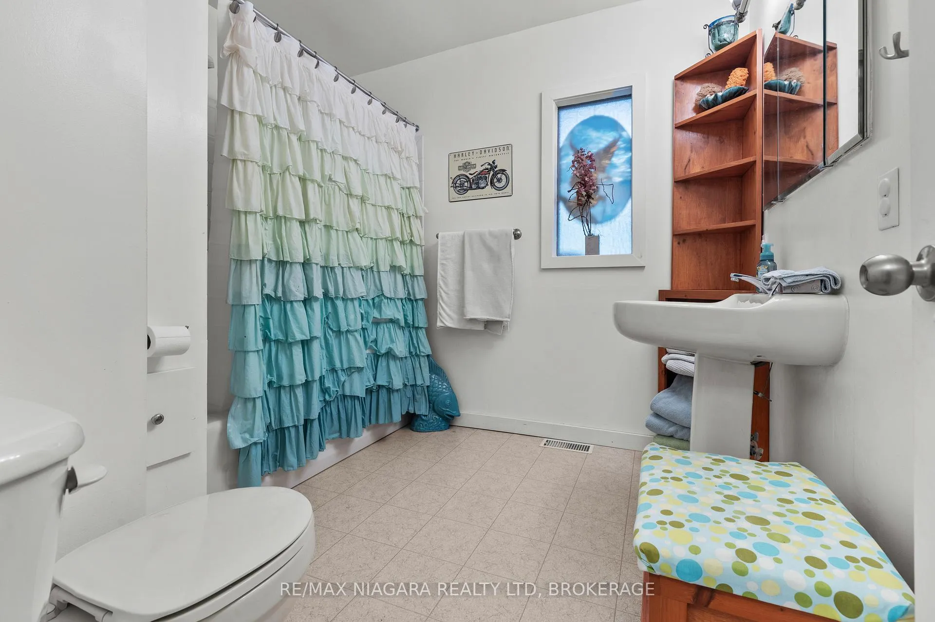 Photo 19 of 7931 Watson Street, Niagara Falls, Ascot — HOMEH