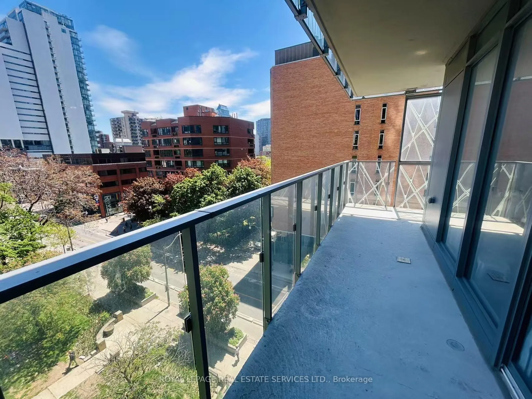 Photo 7 of Unit 708, 50 Wellesley Street E, Toronto, Church-Yonge Corridor — HOMEH