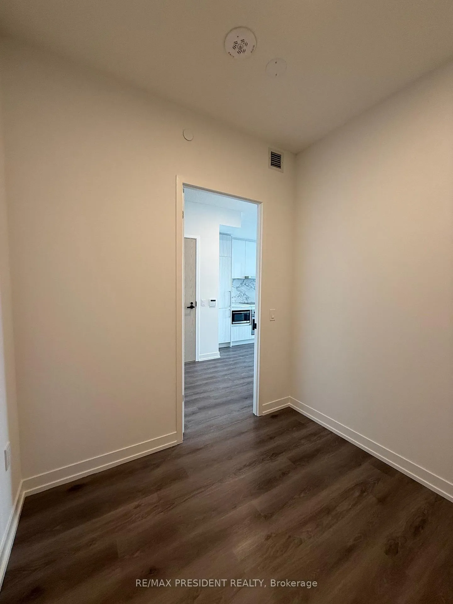 Photo 4 of Unit 2307, 225 Commerce Street, Vaughan, Vaughan Corporate Centre — HOMEH