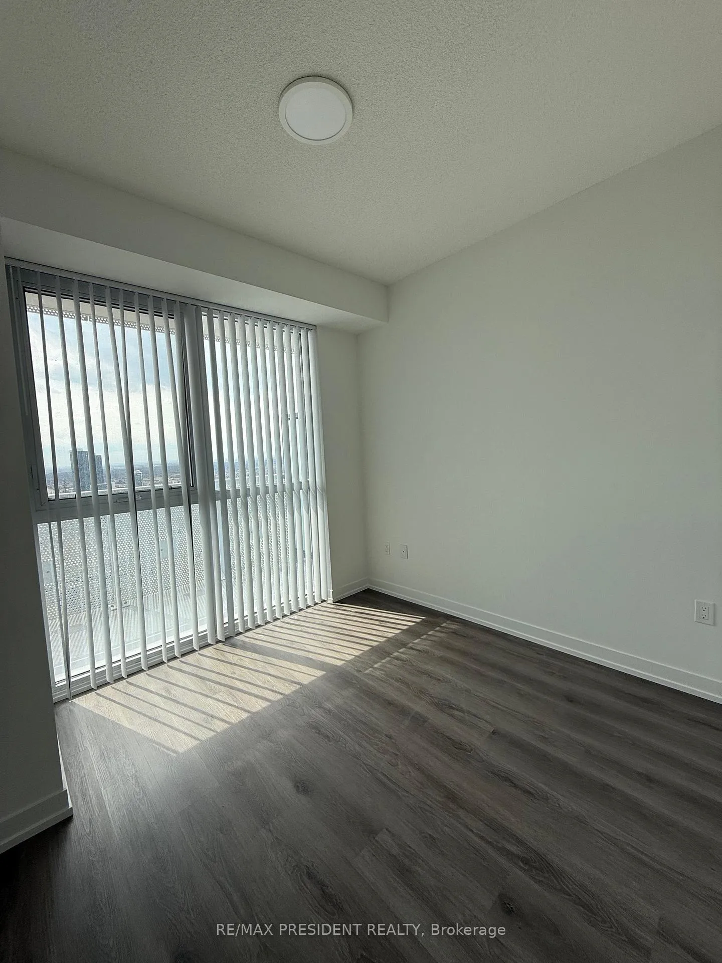 Photo 10 of Unit 2307, 225 Commerce Street, Vaughan, Vaughan Corporate Centre — HOMEH