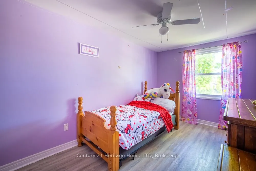Photo 16 of 20 Baldwin Circle, Thorold, Confederation Heights — HOMEH