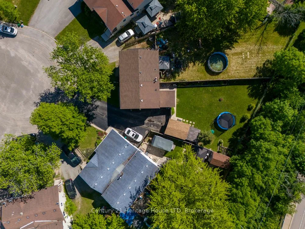 Photo 27 of 20 Baldwin Circle, Thorold, Confederation Heights — HOMEH