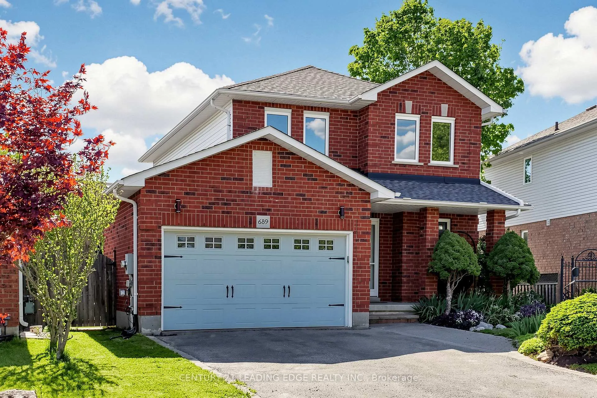 Photo 3 of 689 Sundance Circle, Oshawa, Northglen — HOMEH