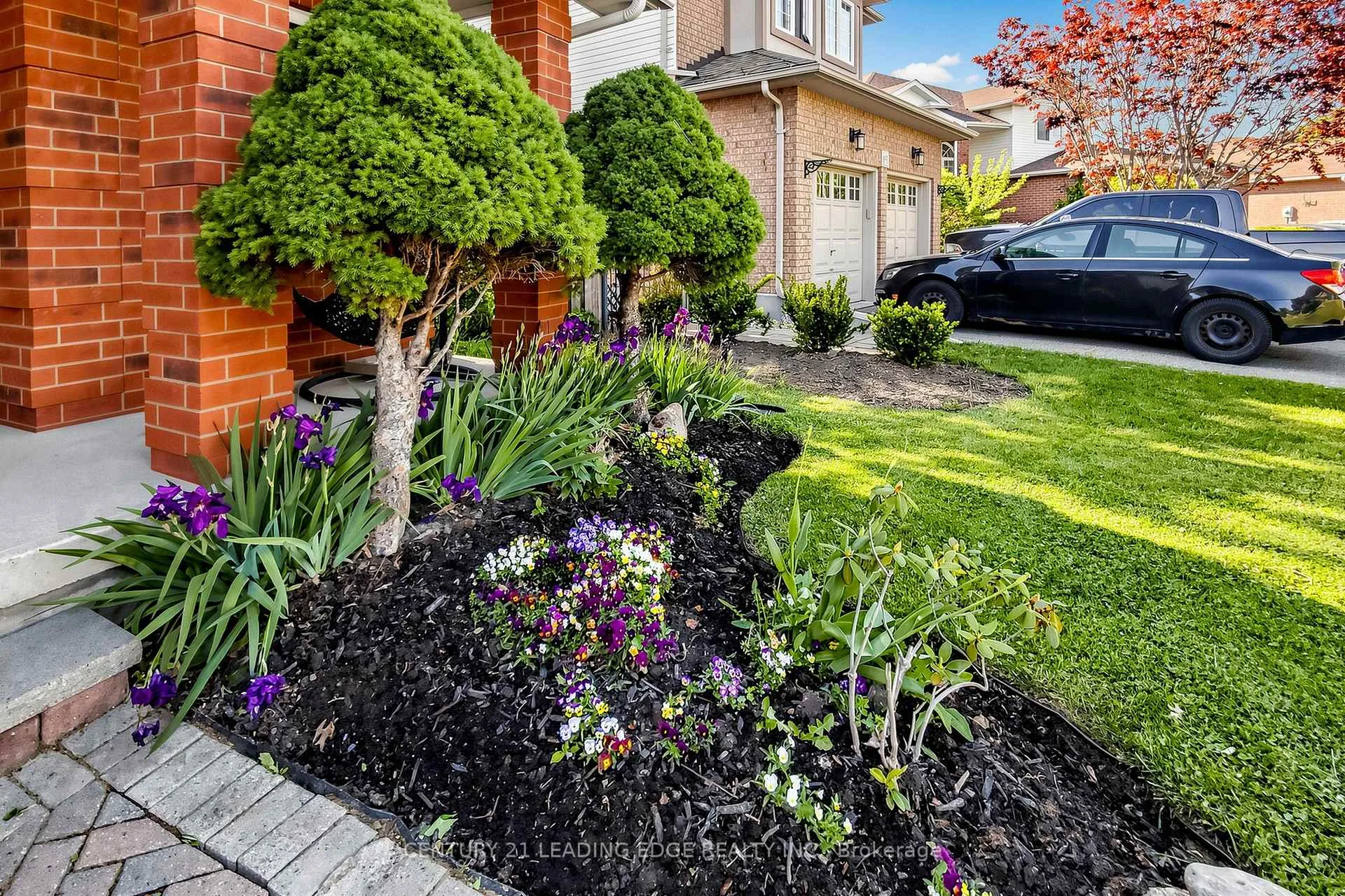 Photo 5 of 689 Sundance Circle, Oshawa, Northglen — HOMEH