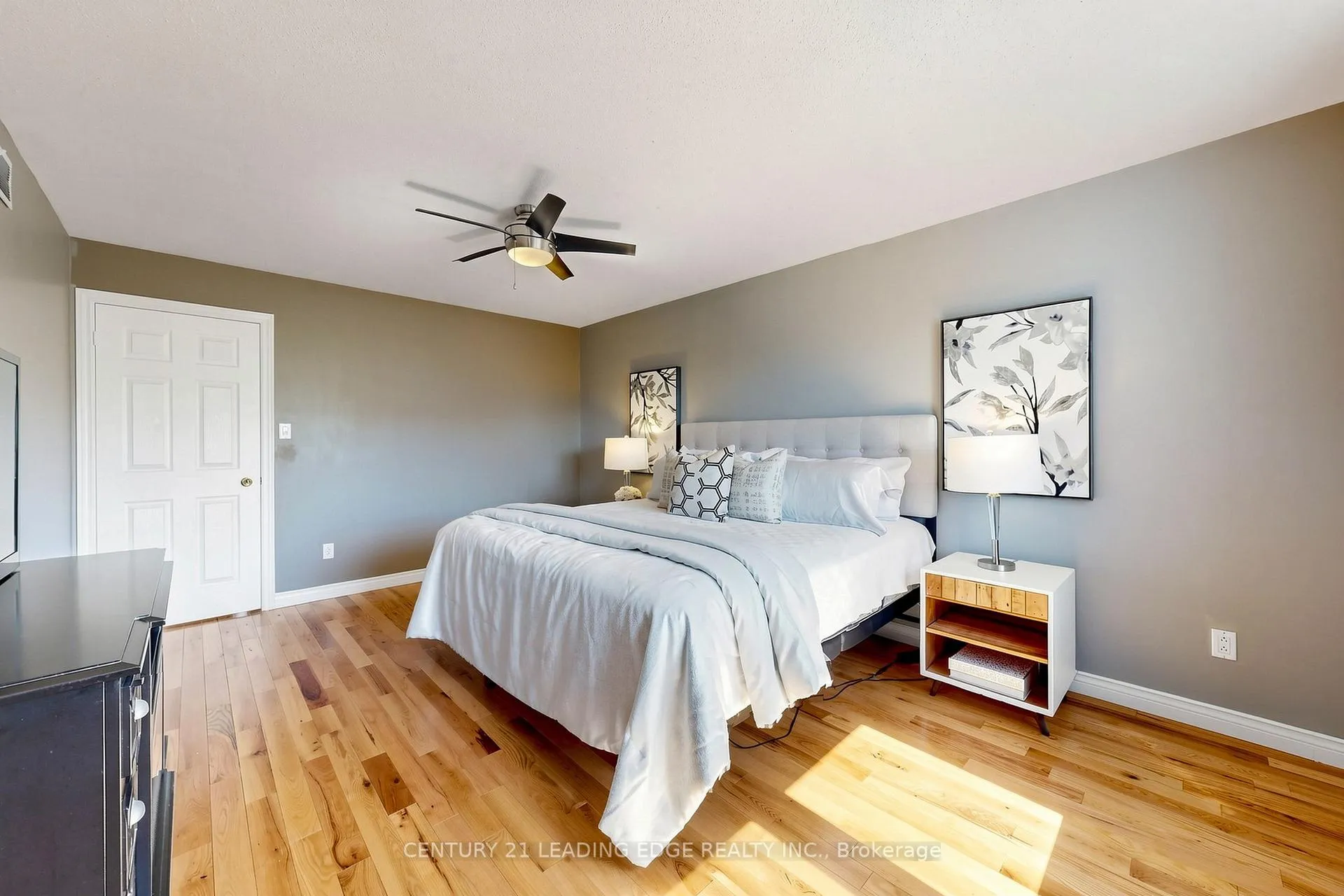 Photo 25 of 689 Sundance Circle, Oshawa, Northglen — HOMEH