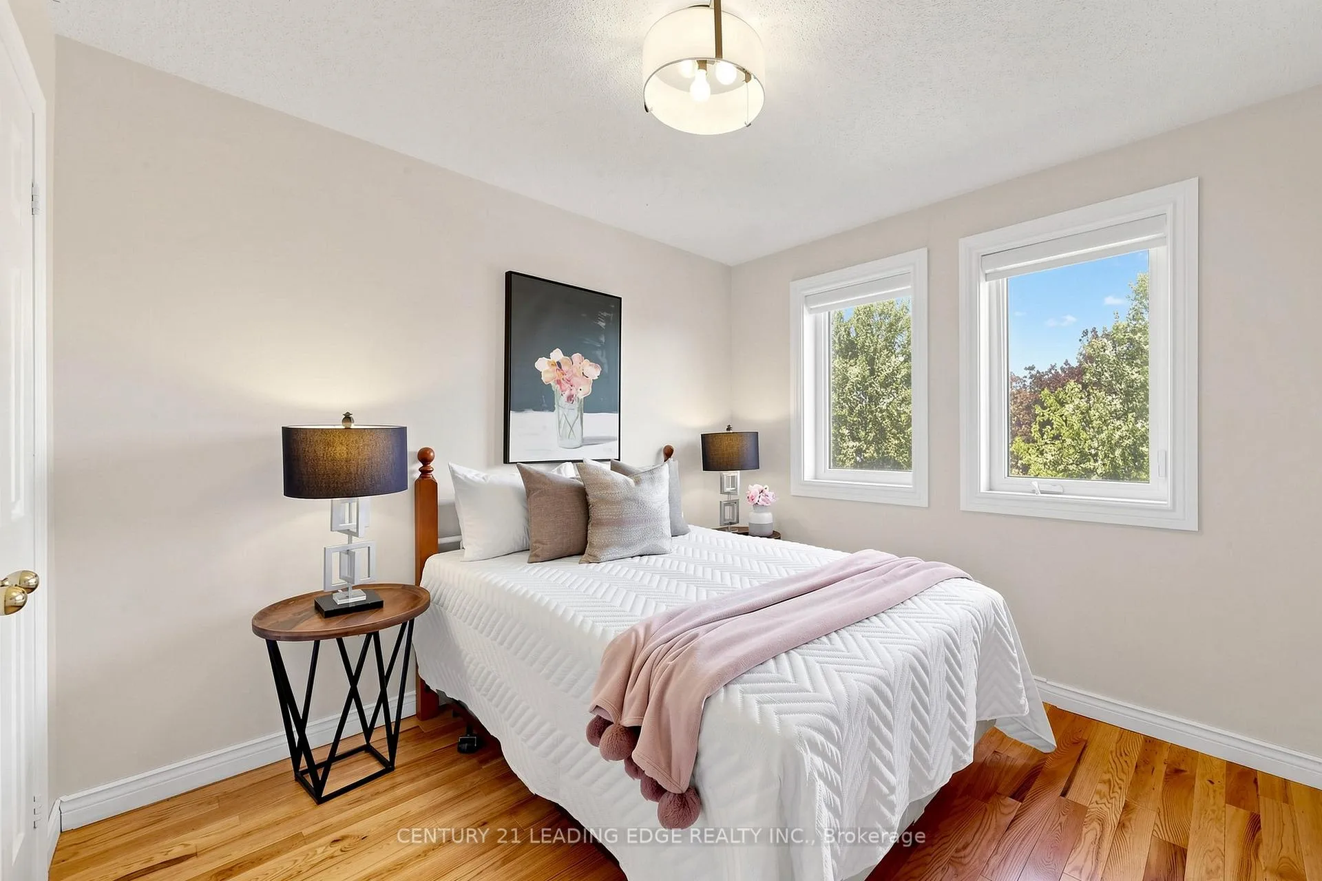 Photo 30 of 689 Sundance Circle, Oshawa, Northglen — HOMEH
