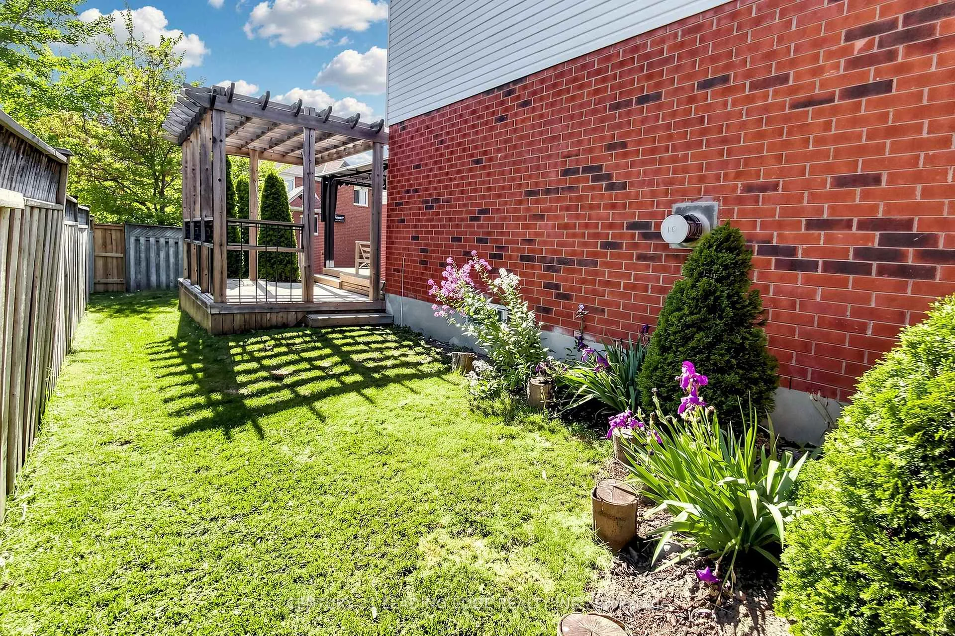 Photo 50 of 689 Sundance Circle, Oshawa, Northglen — HOMEH