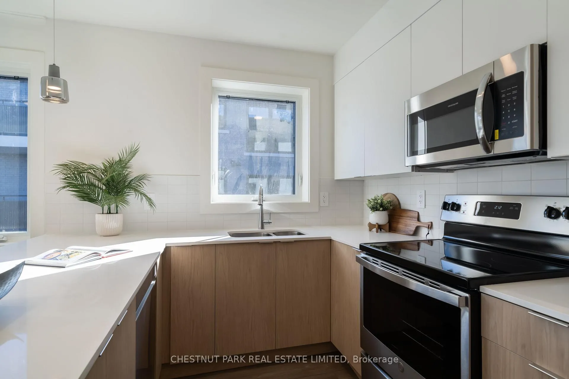 Photo 17 of Unit 5, 1470 Avenue Road, Toronto, Bedford Park-Nortown — HOMEH