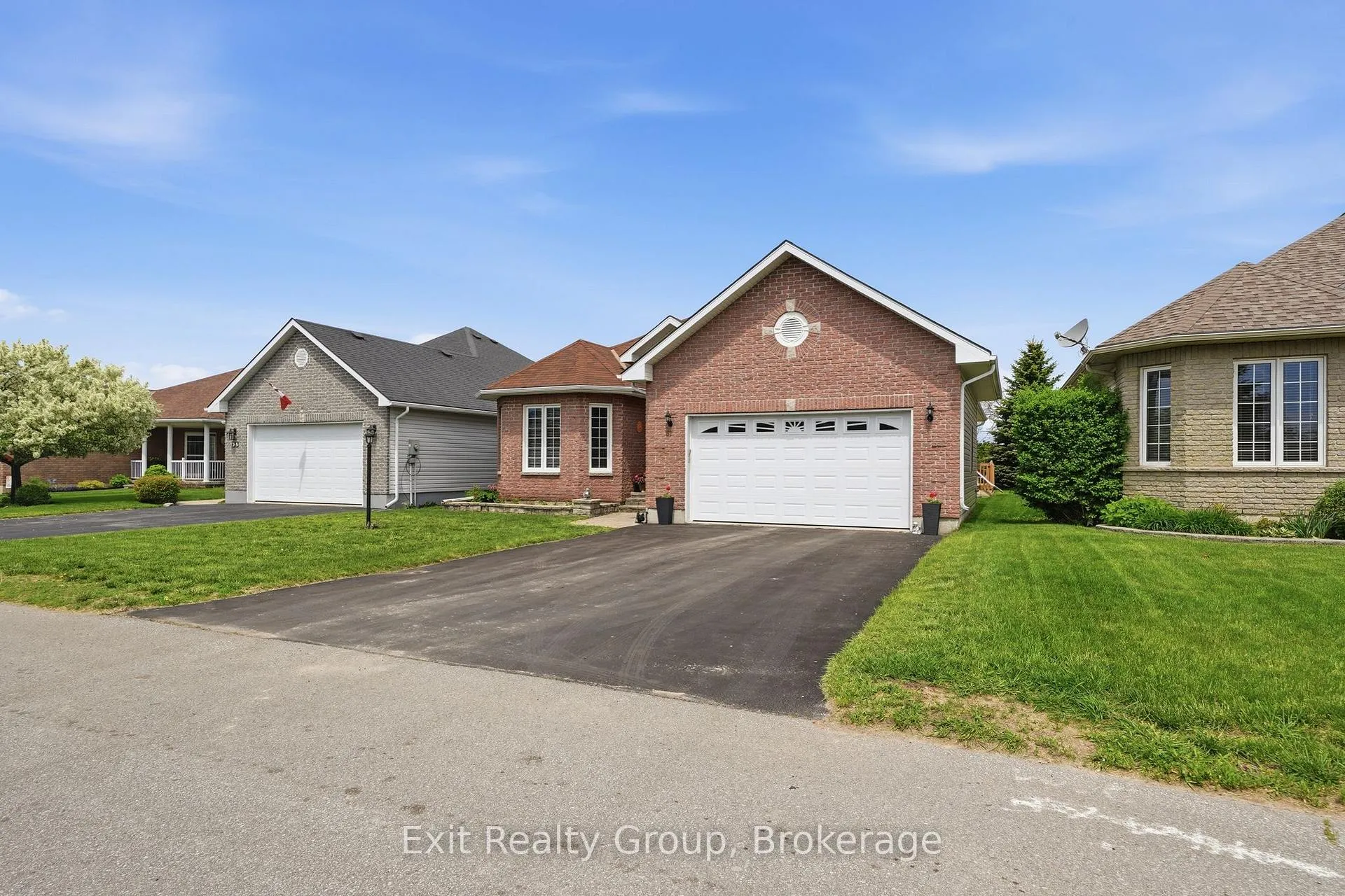 Photo 3 of 37 Aletha Drive, Prince Edward County, Wellington Ward — HOMEH