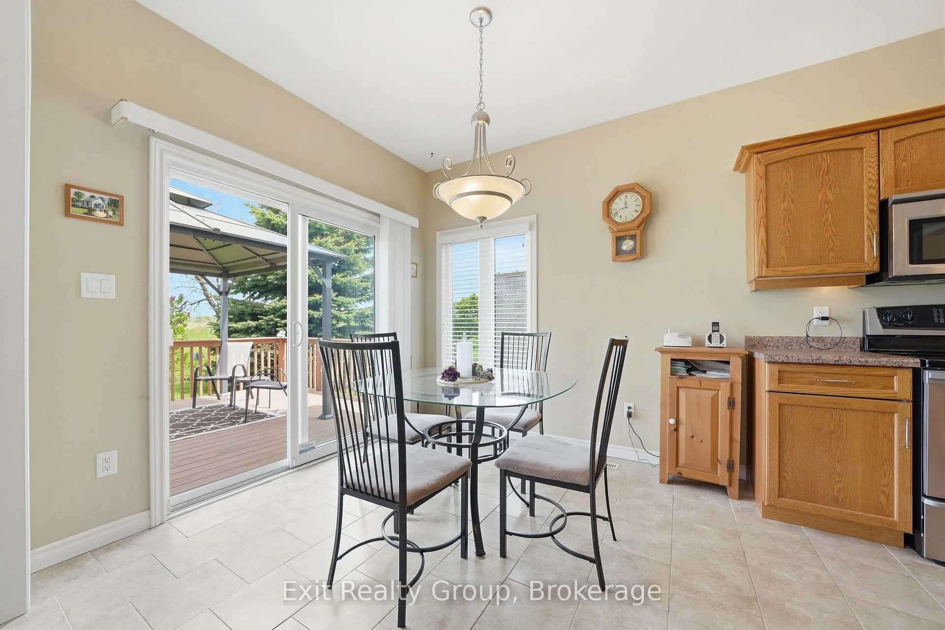 Photo 8 of 37 Aletha Drive, Prince Edward County, Wellington Ward — HOMEH