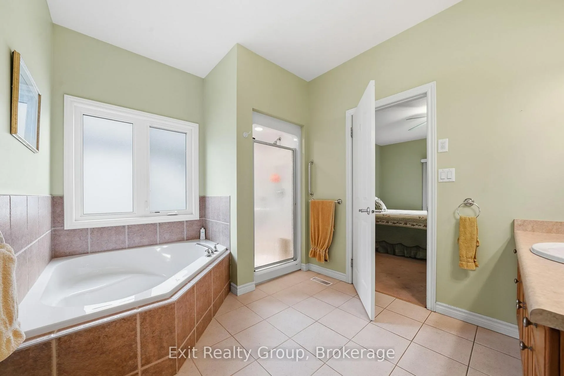 Photo 24 of 37 Aletha Drive, Prince Edward County, Wellington Ward — HOMEH