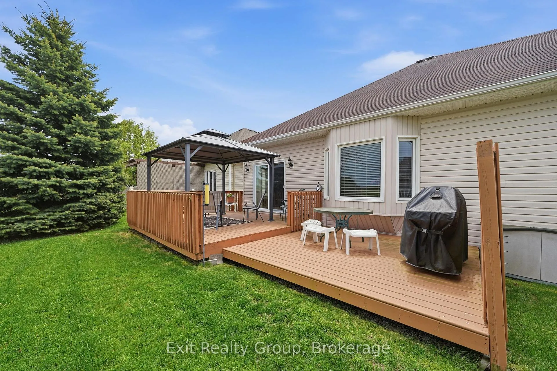 Photo 37 of 37 Aletha Drive, Prince Edward County, Wellington Ward — HOMEH