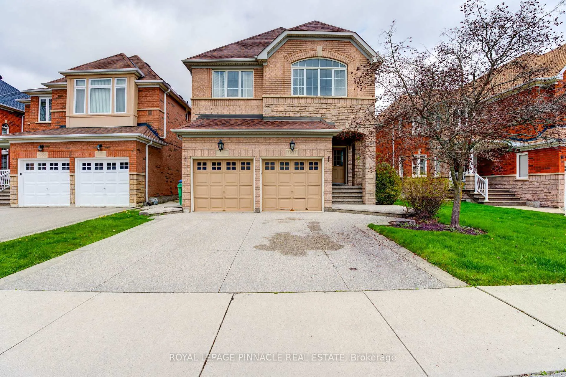 Photo of 5921 Summerside Drive