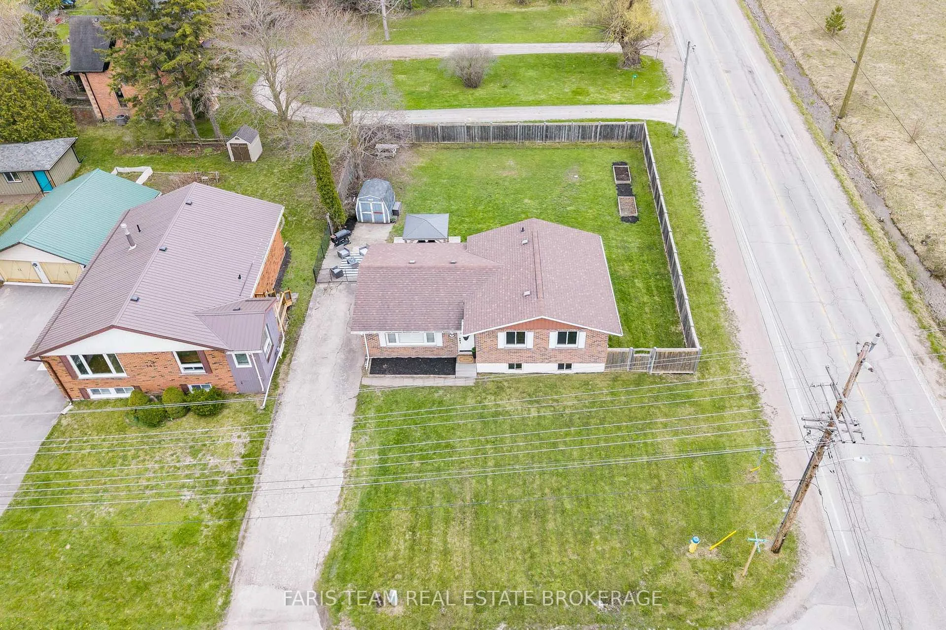 Photo 2 of 201 Christopher Street, Clearview, Stayner — HOMEH